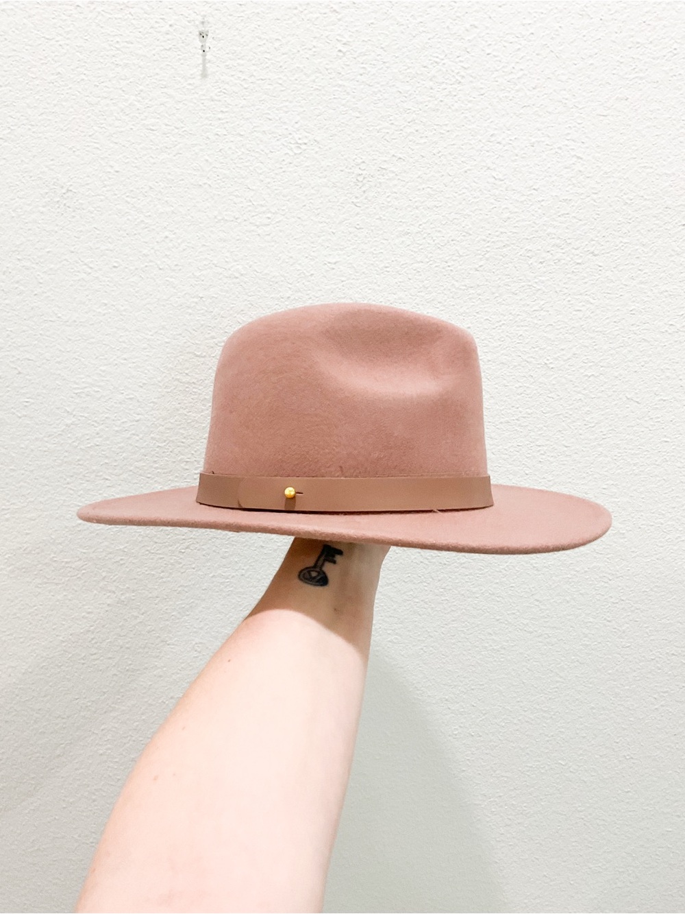 Lack OF Color The Fleur in Dusty Mob Hat Size Medium - Picture 6 of 7